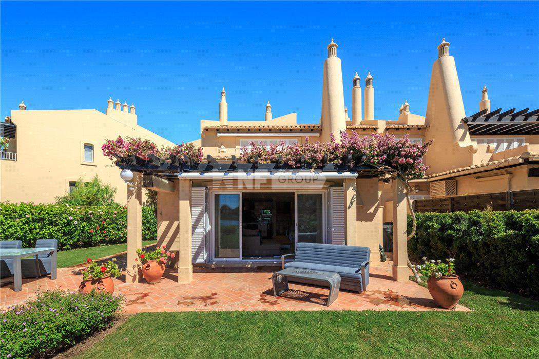 Апартаменты у озера