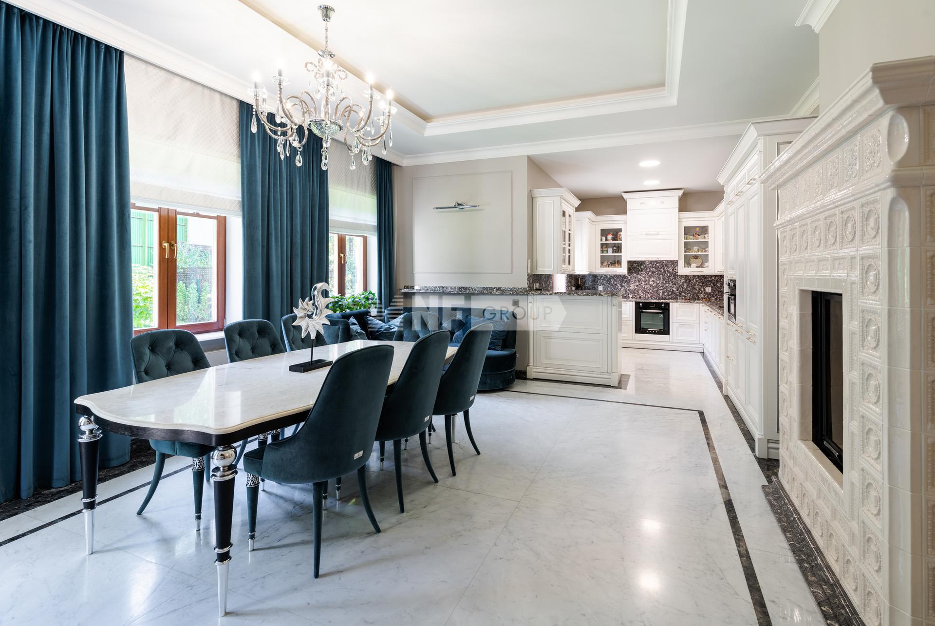 «Довиль» (Dovil)