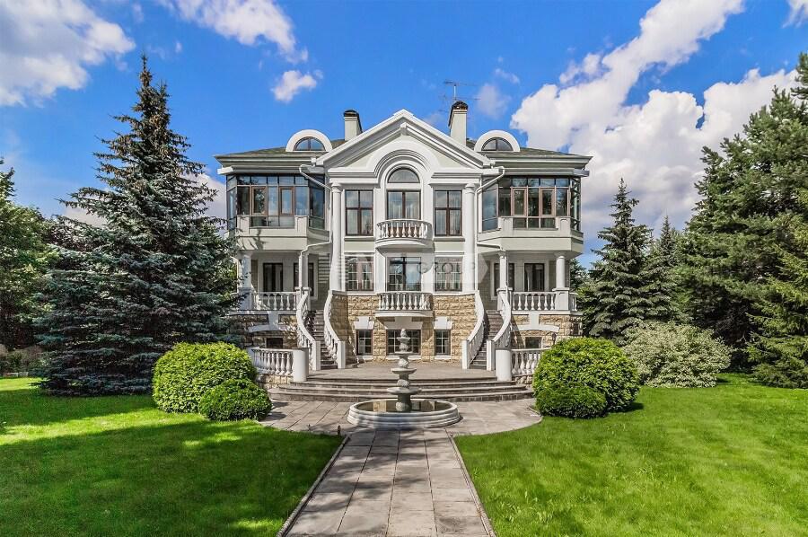 «Лапино-Град» (Lapino-Grad)