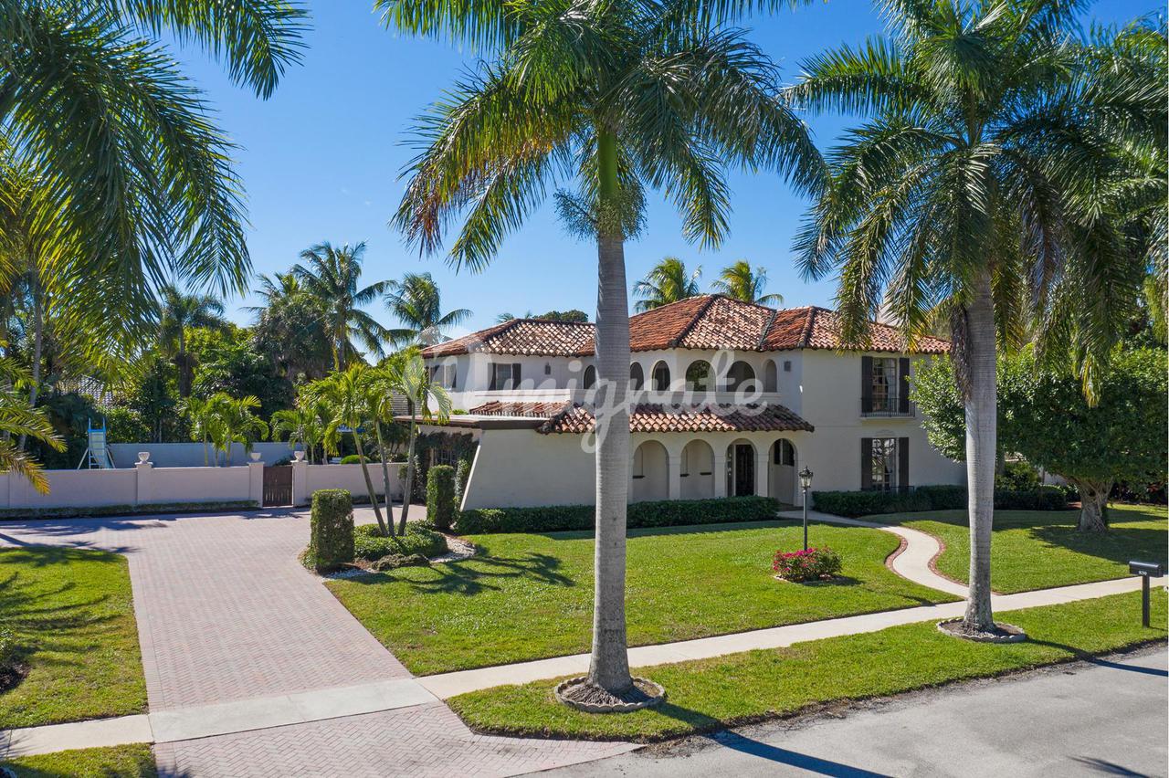 Вилла в 830 SW 15th Street - Boca Raton, Florida