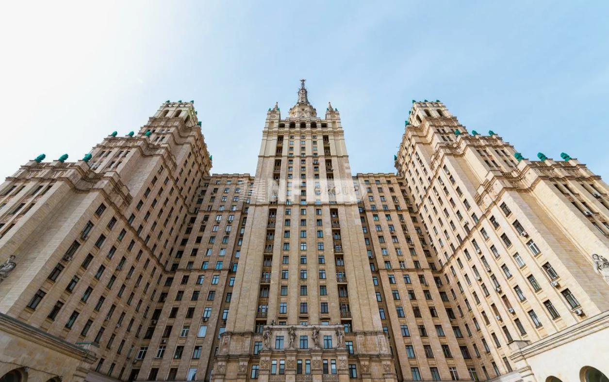 Кудринская пл., д. 1 (Kudrinskaya pl., d. 1)