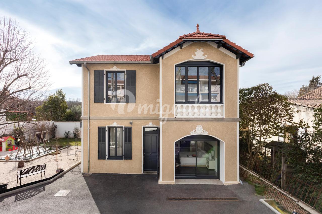 Вилла в 13090 Aix-En-Provence, Bouches-du-Rhone, Provence Alpes Cote d