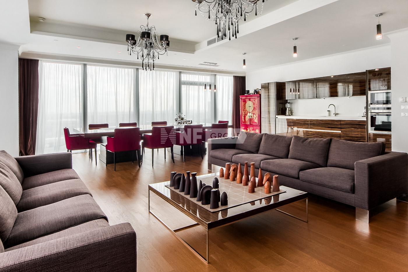 «Город Столиц» (Город Столиц)