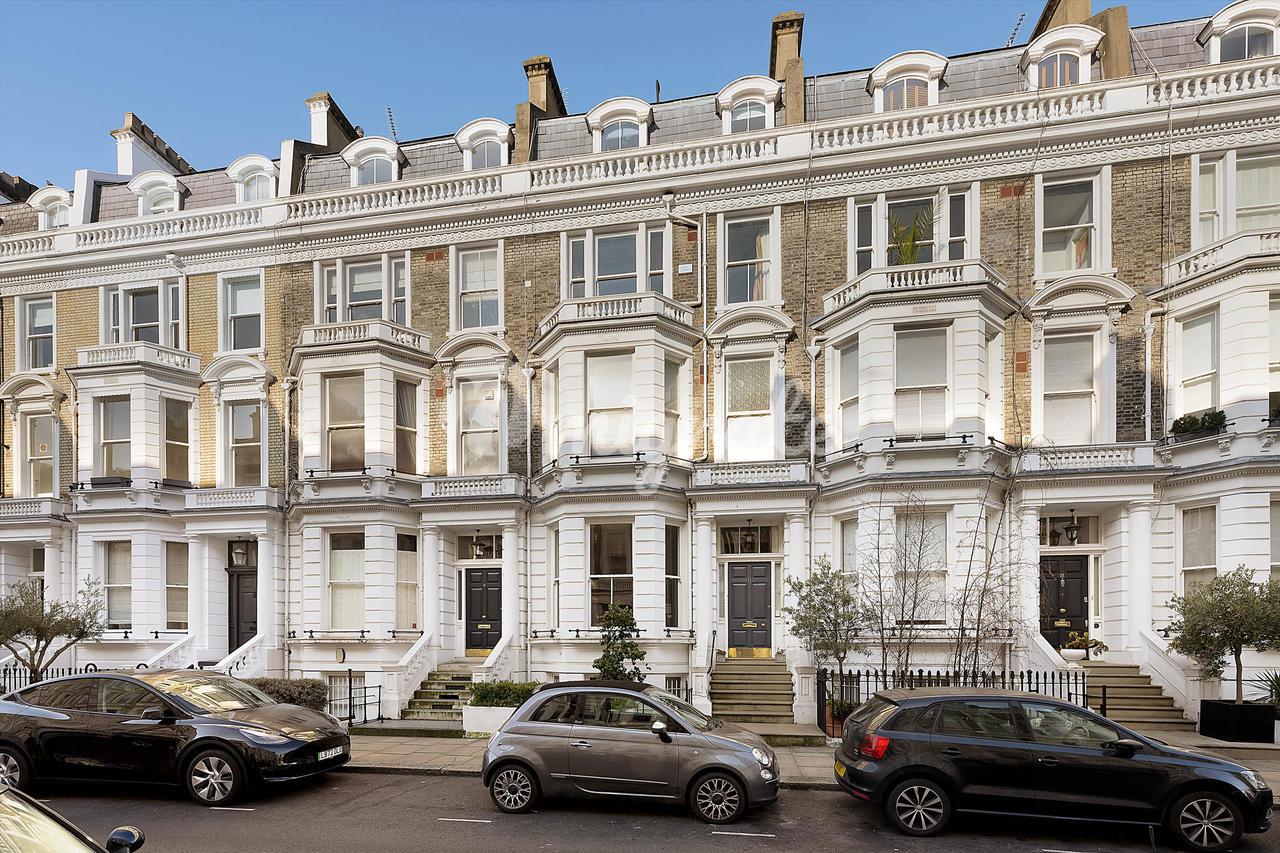 Квартира в Stafford Terrace, London, W8