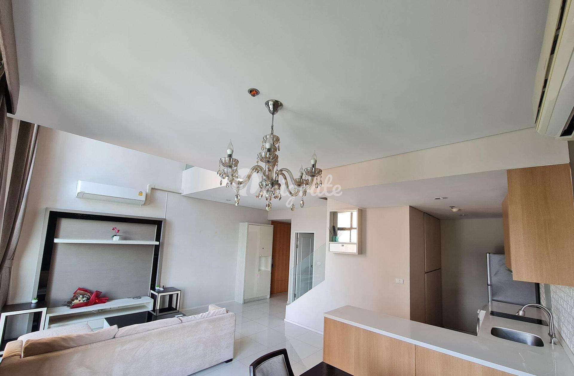 1 спален Кондо на продажу в Villa Asoke (Villa Asoke)