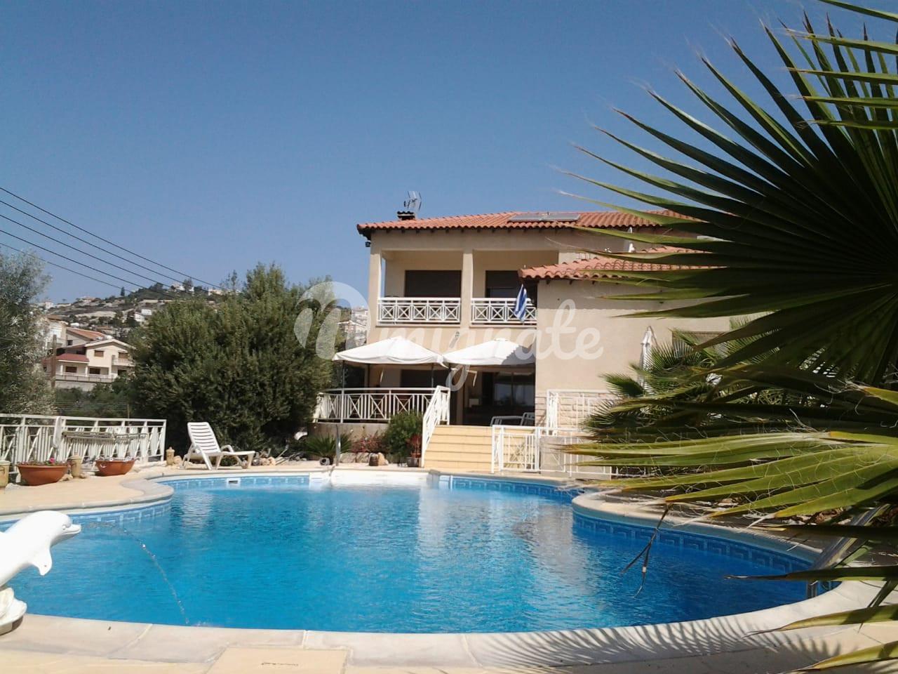Дом с 3 спальнями в Агиос Тихонас, Лимассол
 (3 Bedroom House in Agios Tychonas, Limassol)
