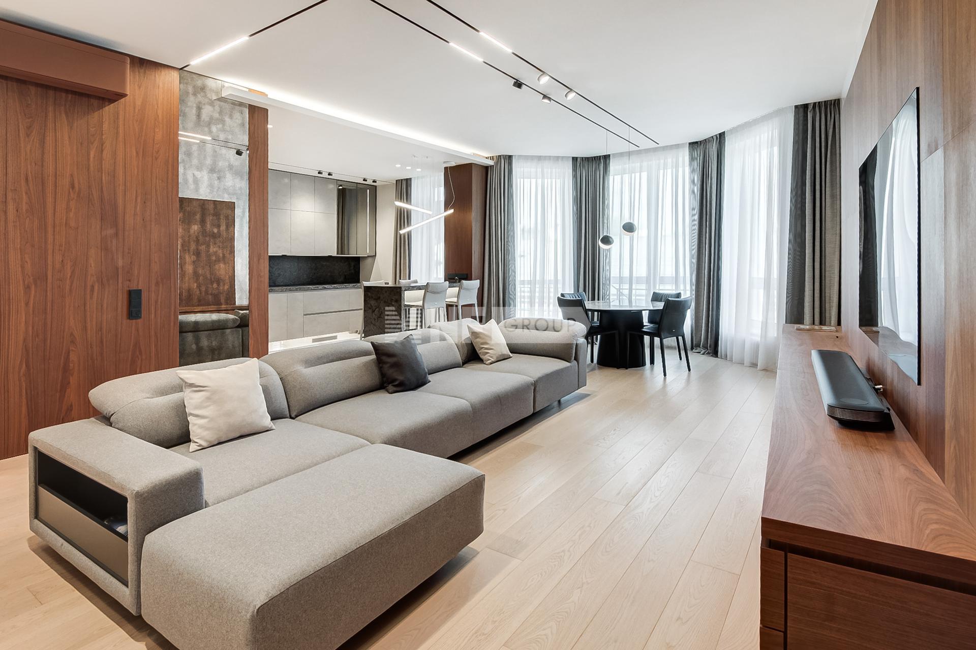 «Малая Бронная, 25» (Малая Бронная, 25)