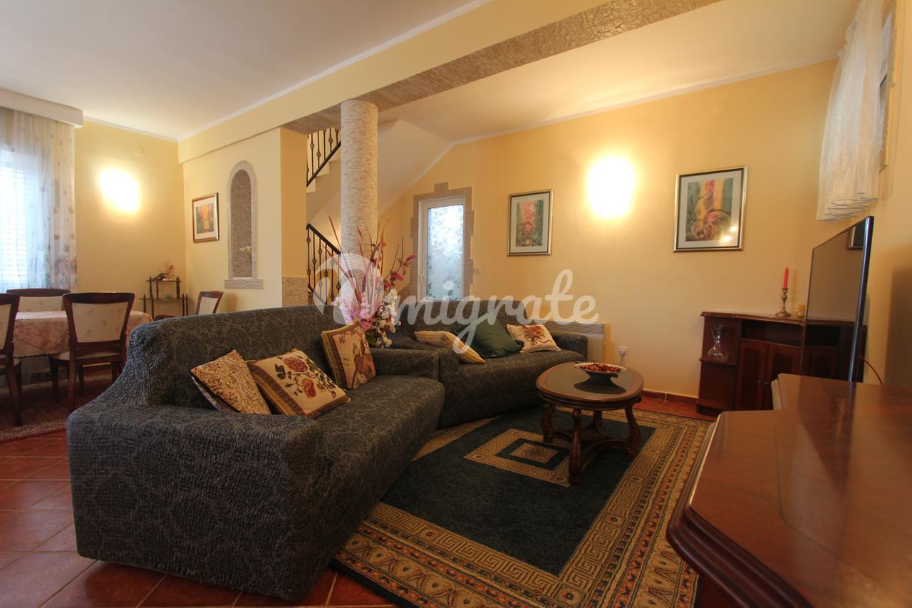 Дом в Герцег-Нови с видом на море (House in Herceg Novi with a sea view)