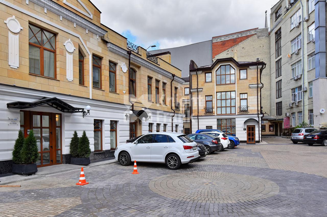 Уникальный 🏠 особняк 720 м² в Москве по адресу Садовая-Черногрязская, д.8  стр.7, 8, цена 269 000 000 руб. | Лот as45205