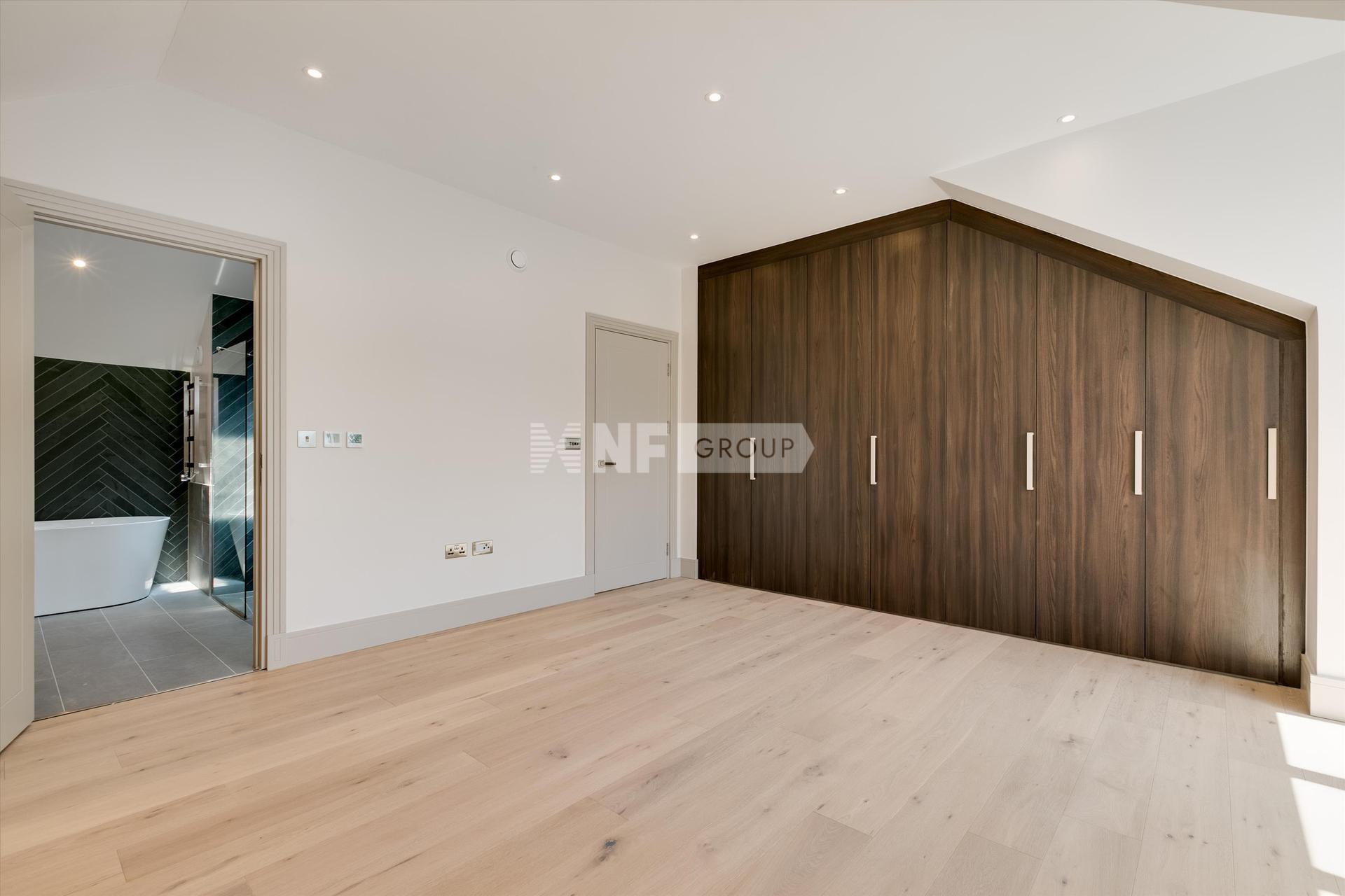 Квартира в Apartment 11, Myers Court, 6 Elms Road, London, SW4