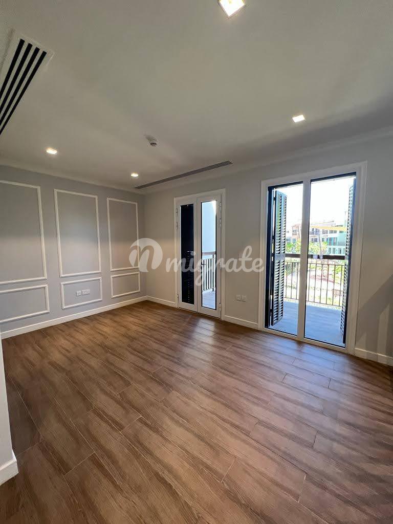Таунхаус с 4 спальнями в Sur La Mer (4 BR Townhouse in Sur La Mer)