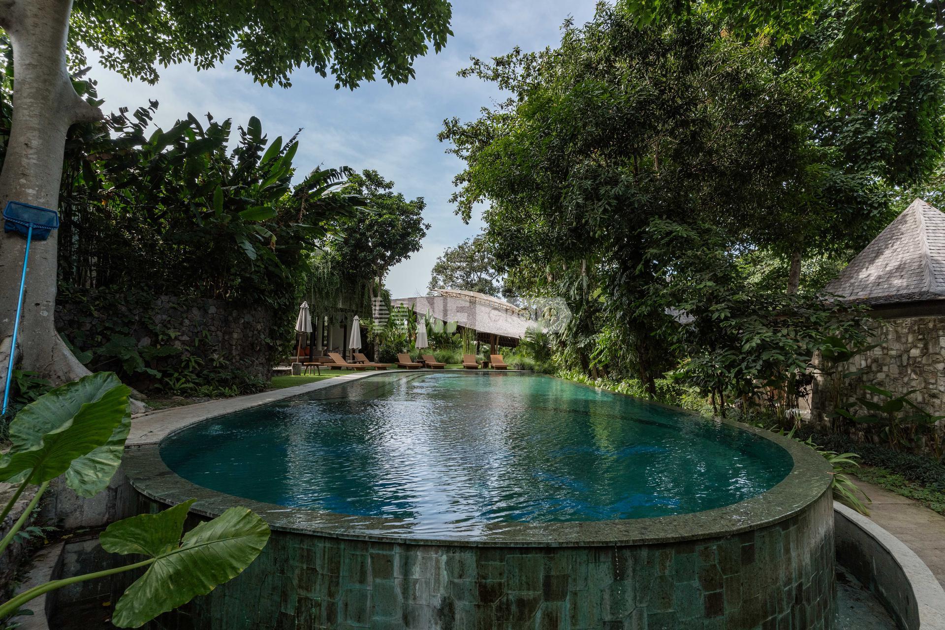 Exclusive 14 Bedroom Leasehold Resort Complex in Kerobokan