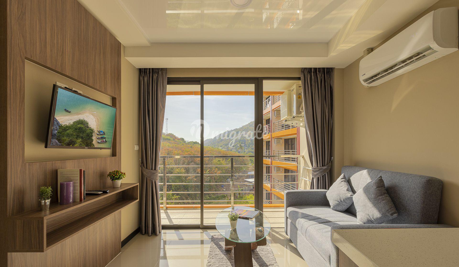 1 спален Кондо на продажу в Nai Harn Beach Condo (Nai Harn Beach Condo)