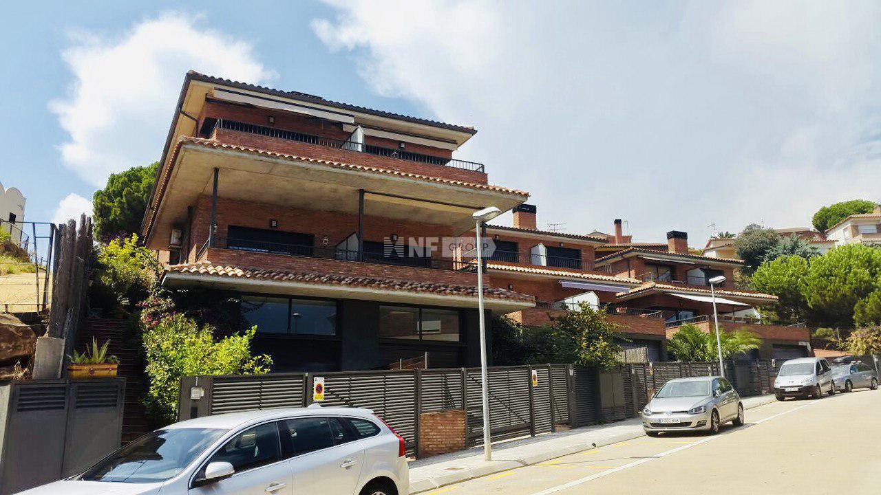 Таунхаус в Канет-де-Мар