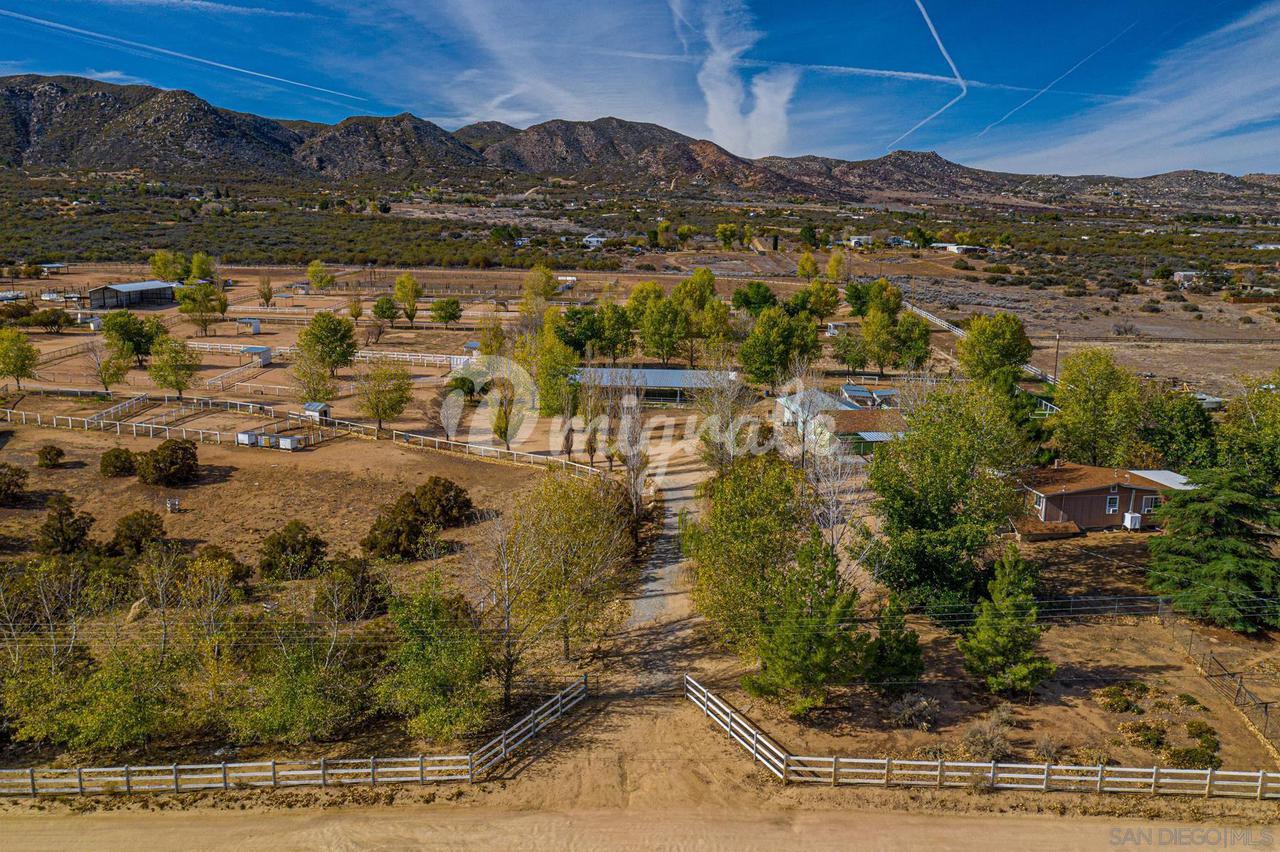 Вилла в 44565 Terwilliger Rd - Anza Vista, California