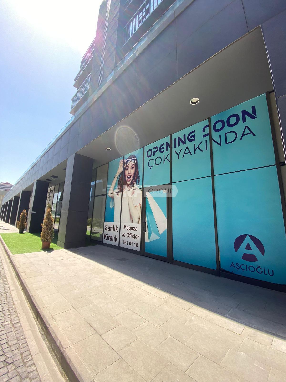 Коммерческое помещение в жилом комплексе в Стамбуле (Selenium Retro)