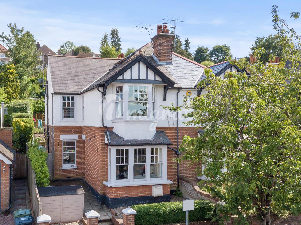 Вилла в Wodeland Avenue, Guildford, Surrey, GU2