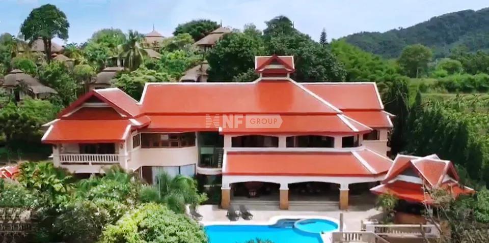 6 Bedroom Villa for sale in Rawai