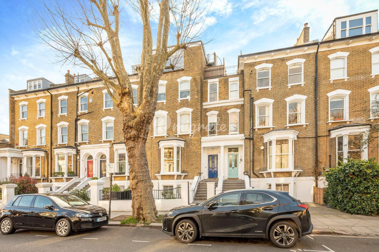 Квартира в Steeles Road, London, NW3