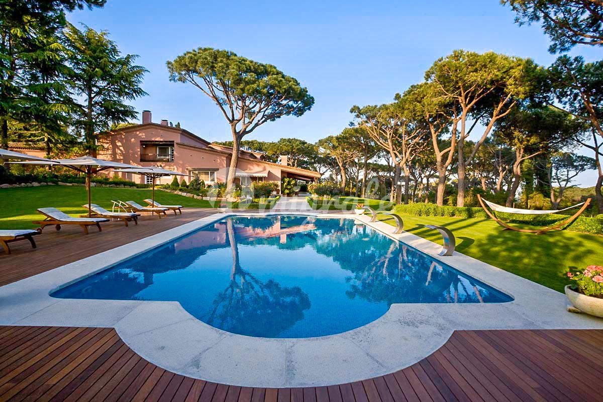 Уникальная вилла в Сан-Андрес-де-Льеванерас