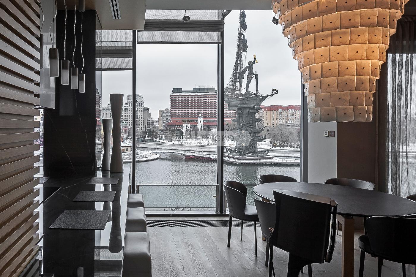 Barkli Plaza (Баркли Плаза)