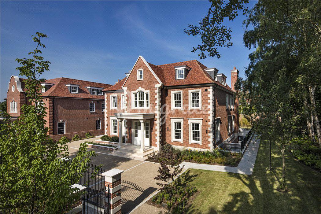 Вилла в The Bishops Avenue, London, N2