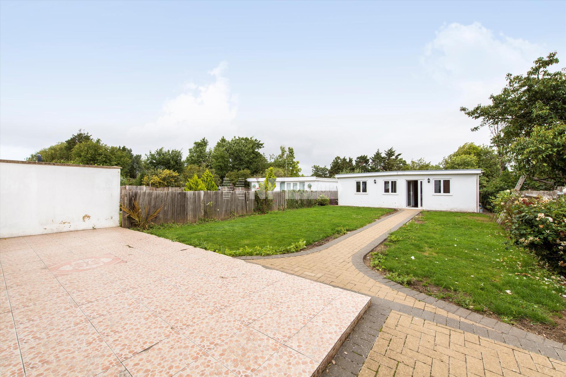 Вилла в Chatsworth Road, London, NW2