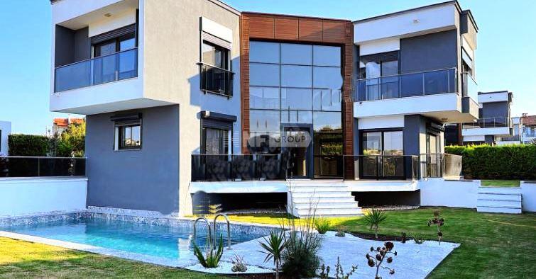 Трёхэтажная вилла рядом с морем в Чешме (Aslihan villa Cesme GE 133)