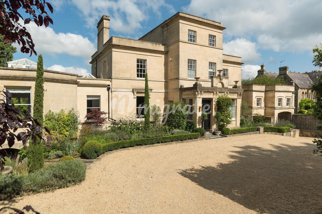 Вилла в Bathampton Lane, Bathampton, Bath, Somerset, BA2.