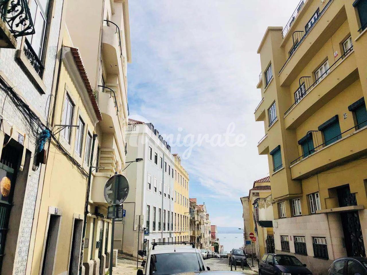 Коммерческое помещение и апартаменты в историческом здании (Tagus Residences)