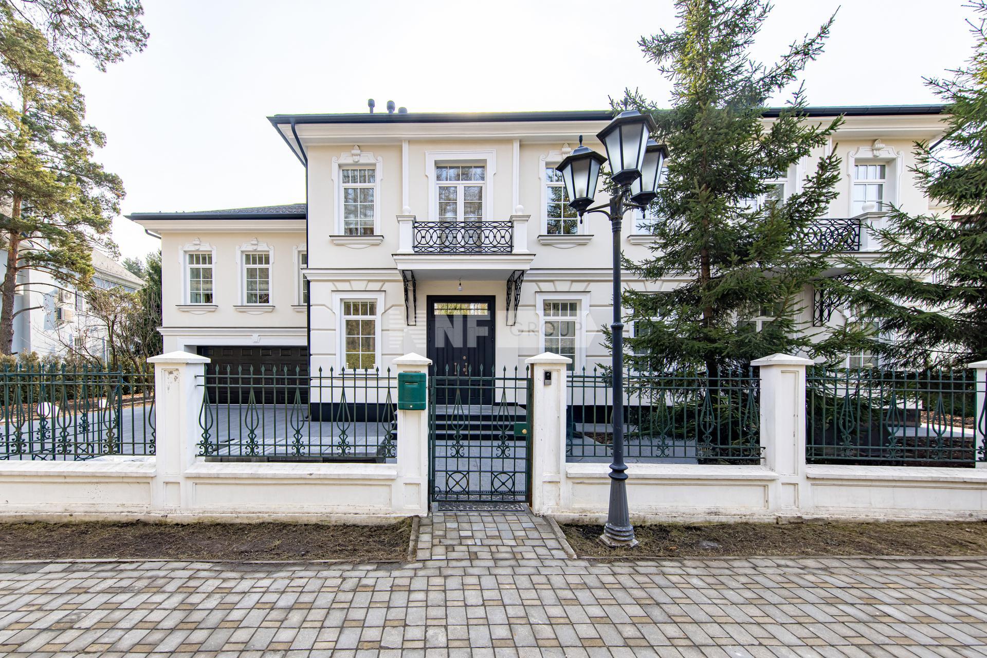 «Лебединое озеро» (Lebedinoe ozero)