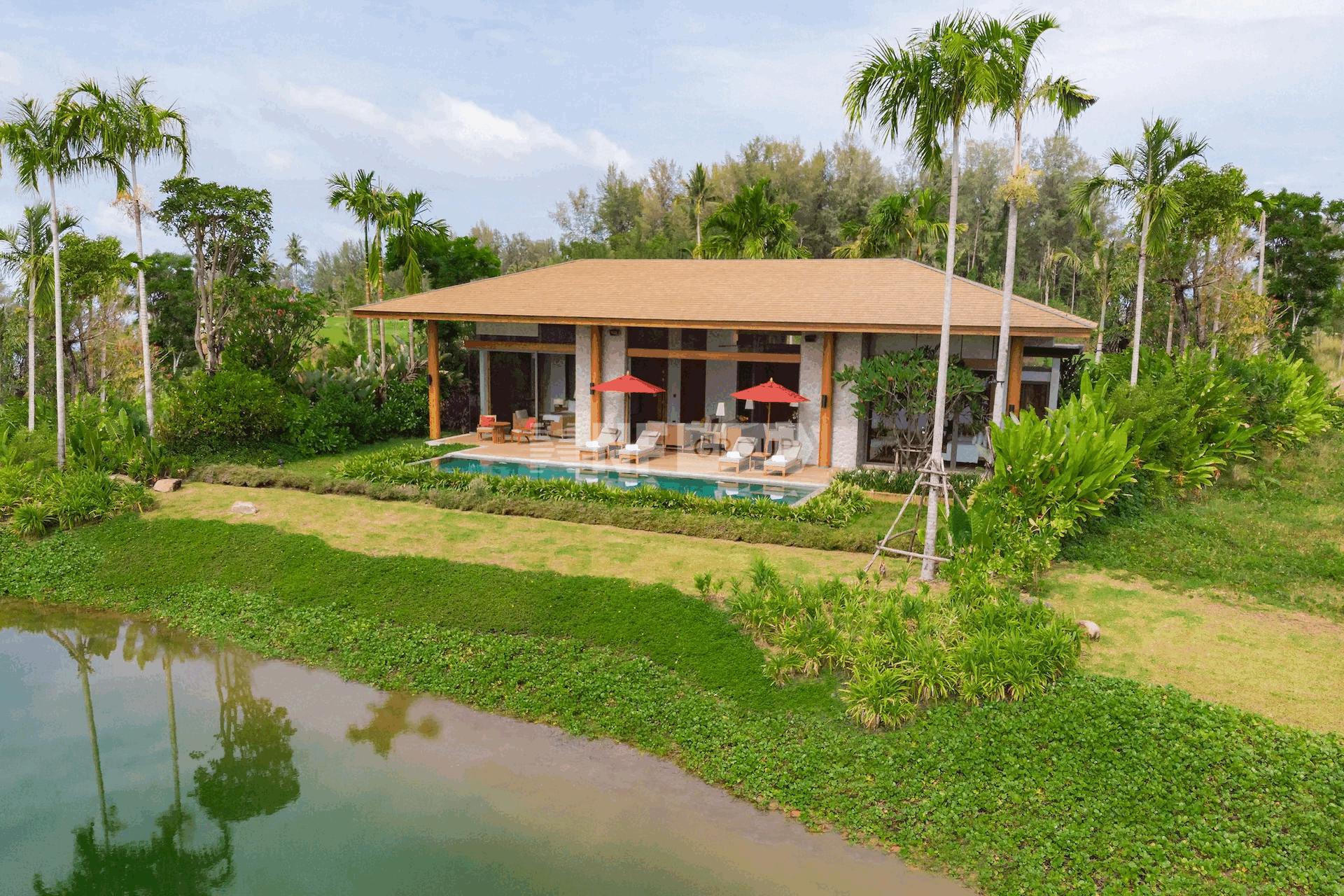 Элитный комплекс вилл у озера (Aquella Lakeside Villas)