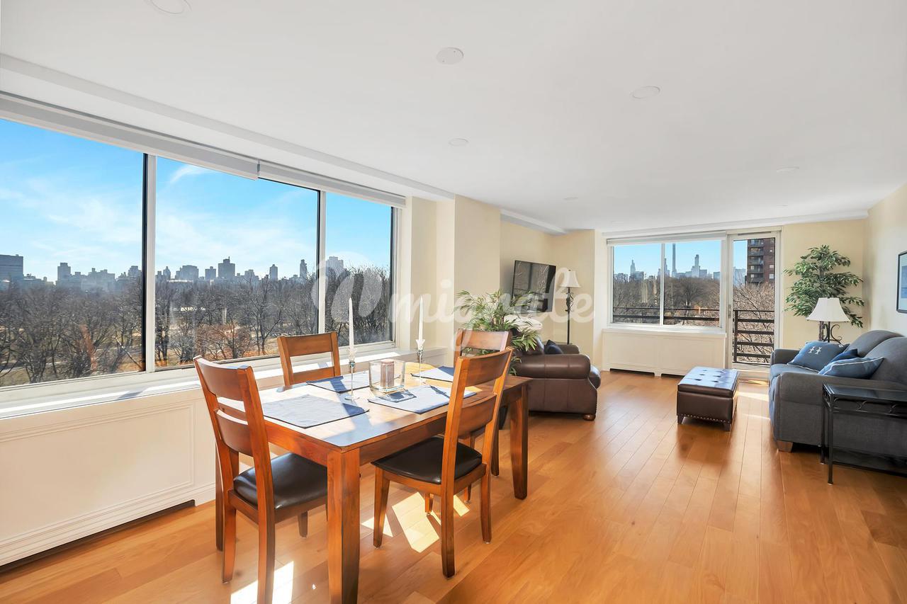 Кондоминиум в 400  CENTRAL PARK W, 7P - Upper West Side, New York