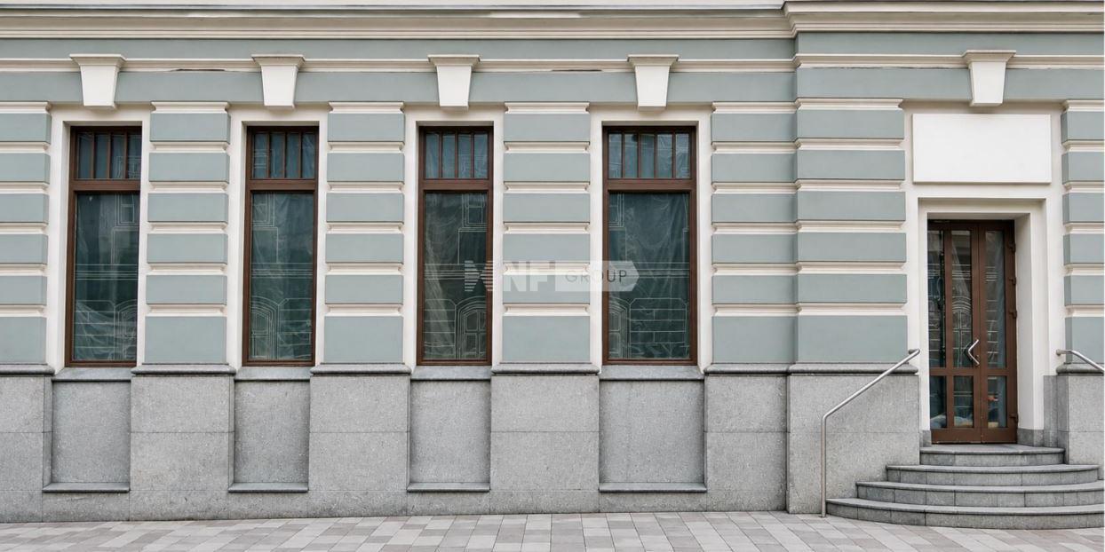 БЦ Романов Двор (Romanov per, 4, BTs Romanov Dvor)