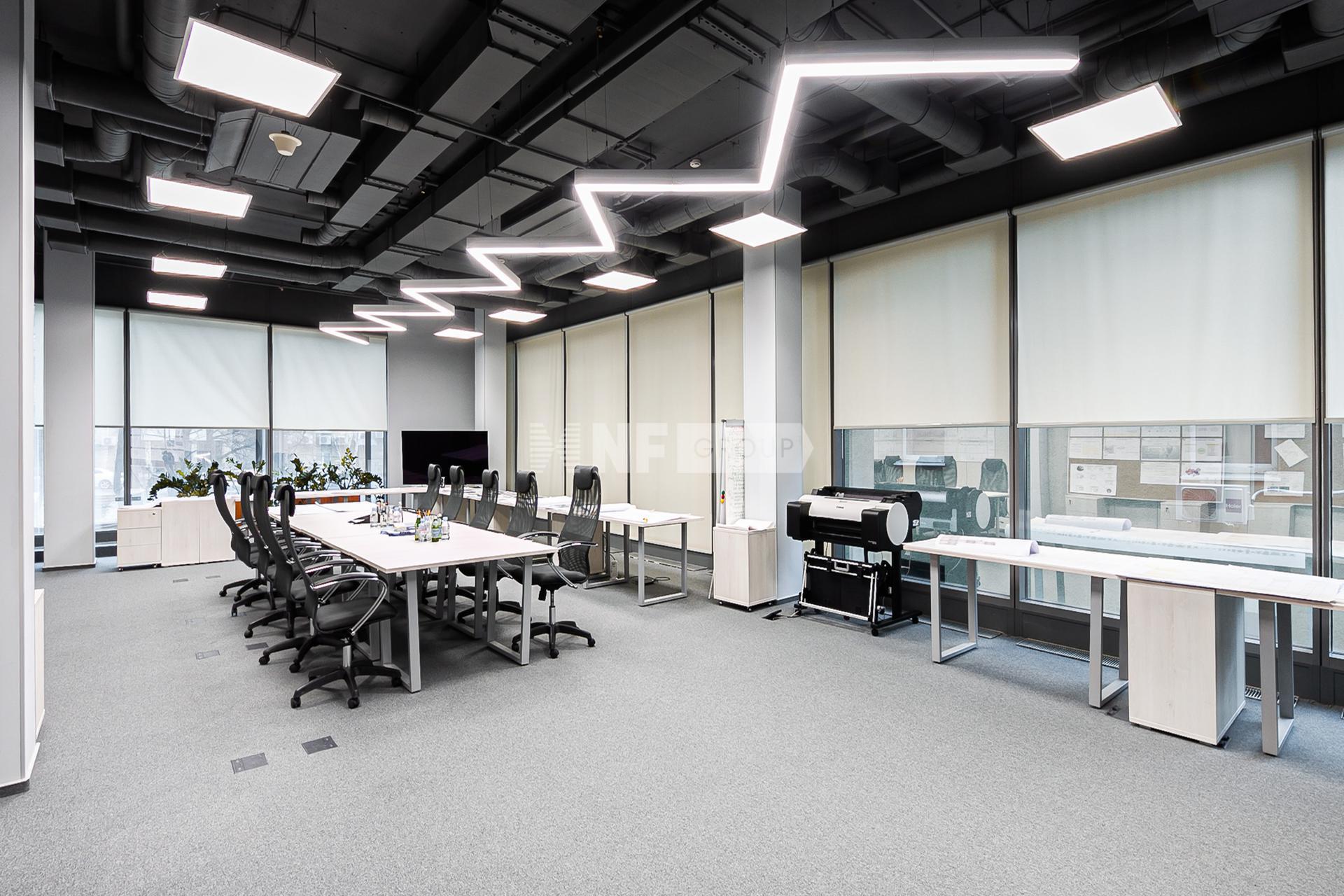 На Маяковской (on Mayakovskaya)