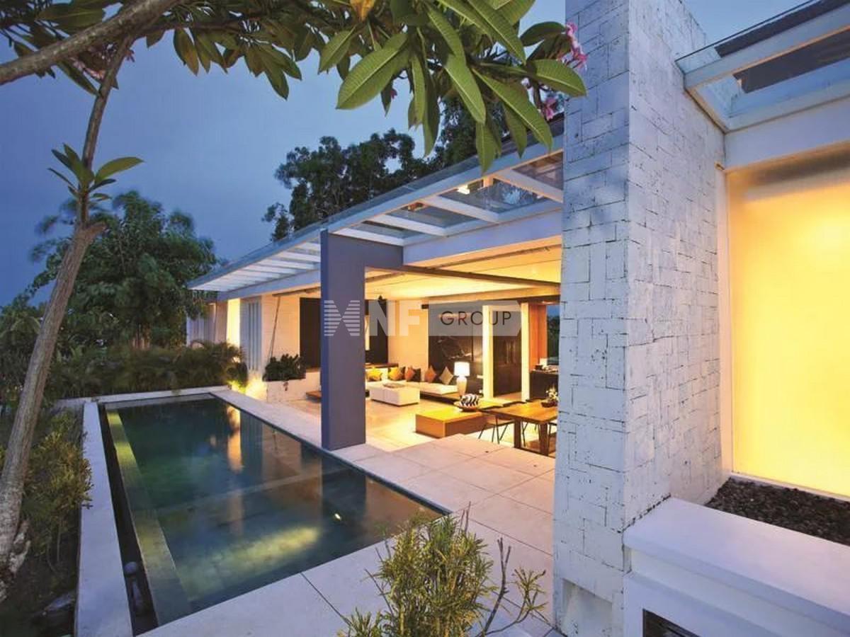 Exclusive Cliff Front Villa in Desirable Bingin