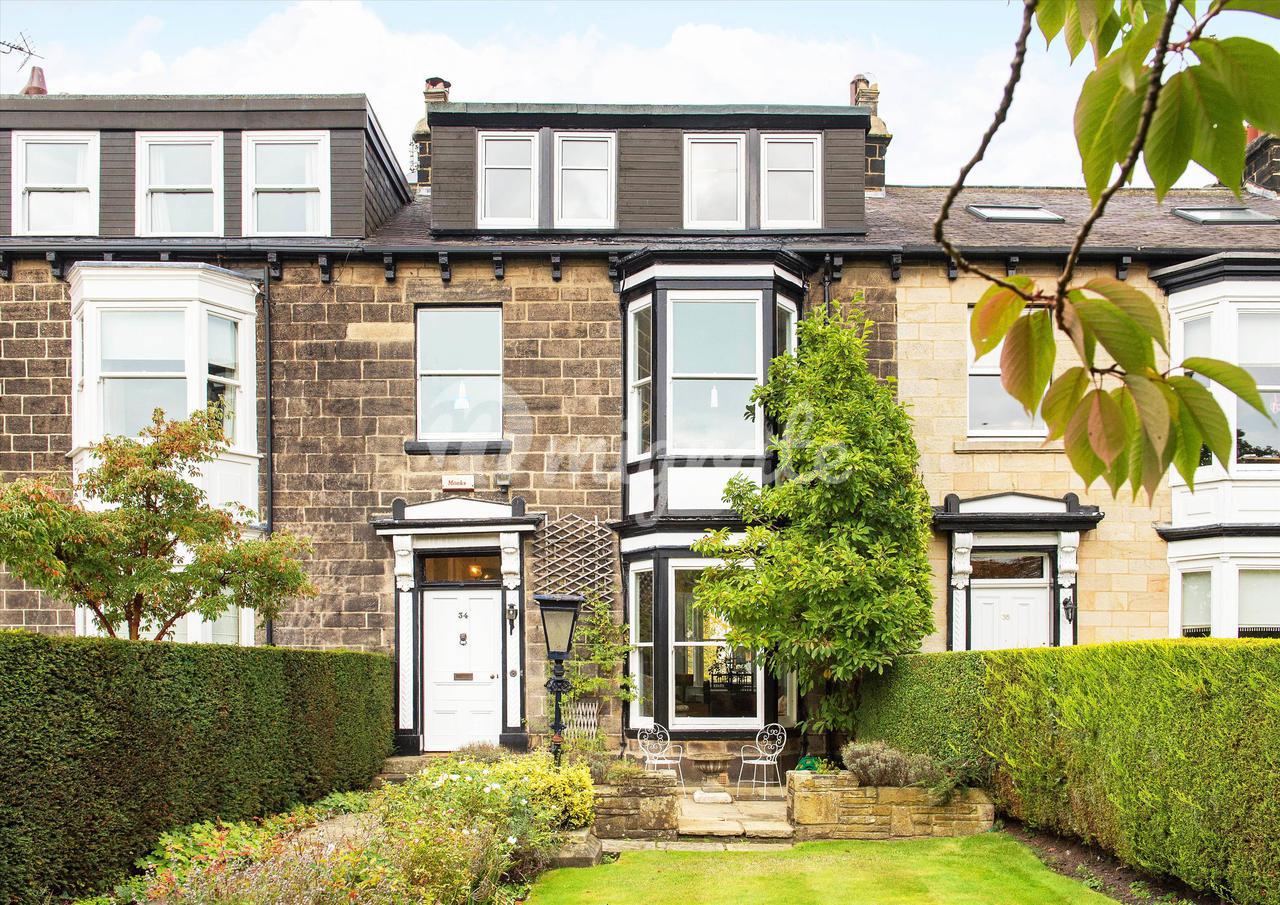 Вилла в York Place, Harrogate, North Yorkshire, HG1