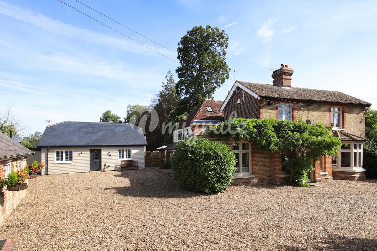 Продажа Вилла в Brishing Road, Chart Sutton, Maidstone, Kent, ME17