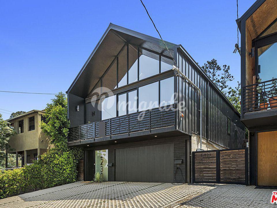 Особняк на Серебряном озере в Лос-Анджелесе (2230 Glendale Blvd, Los Angeles, CA 90039)