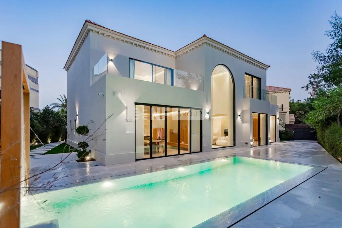 5 BR Villa in Jumeirah Islands
