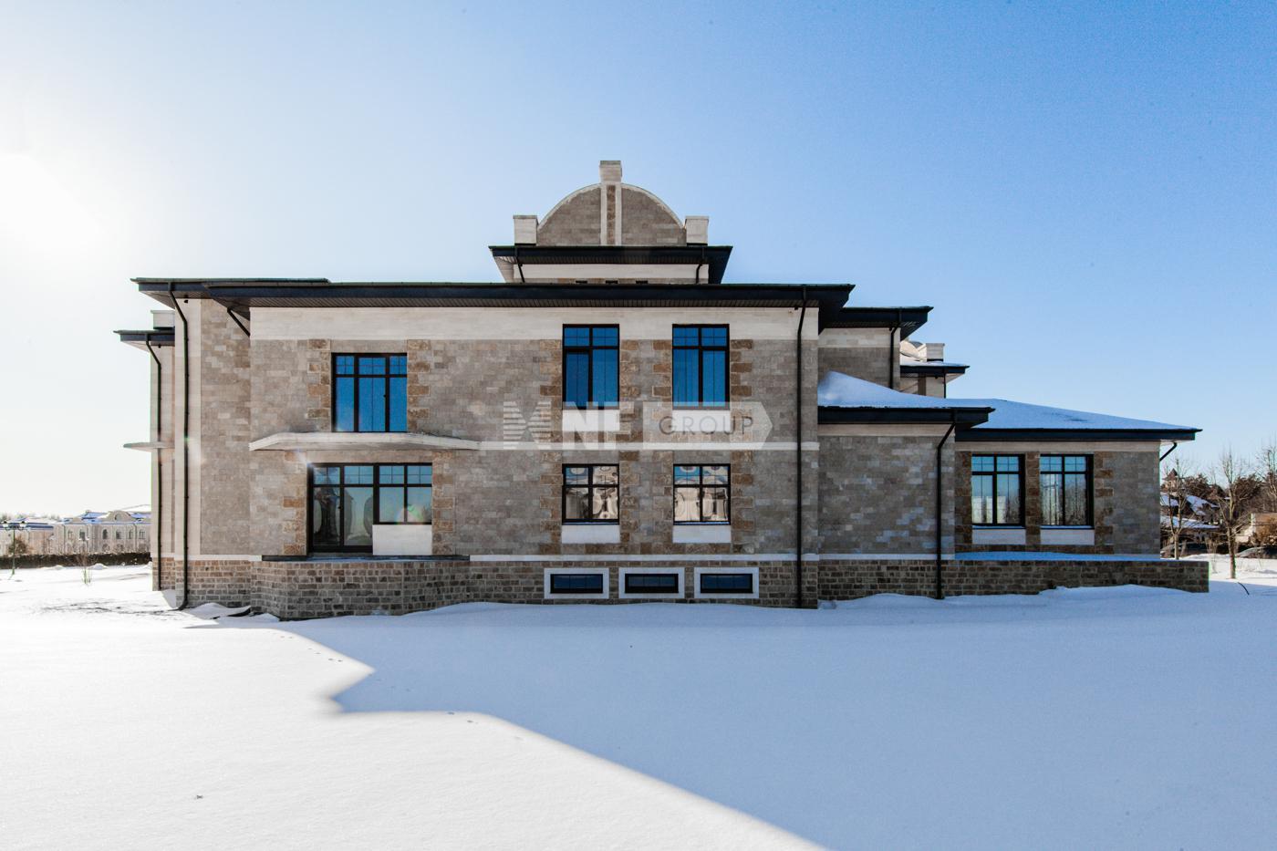 «Шато Соверен» (Chateau Souverain)