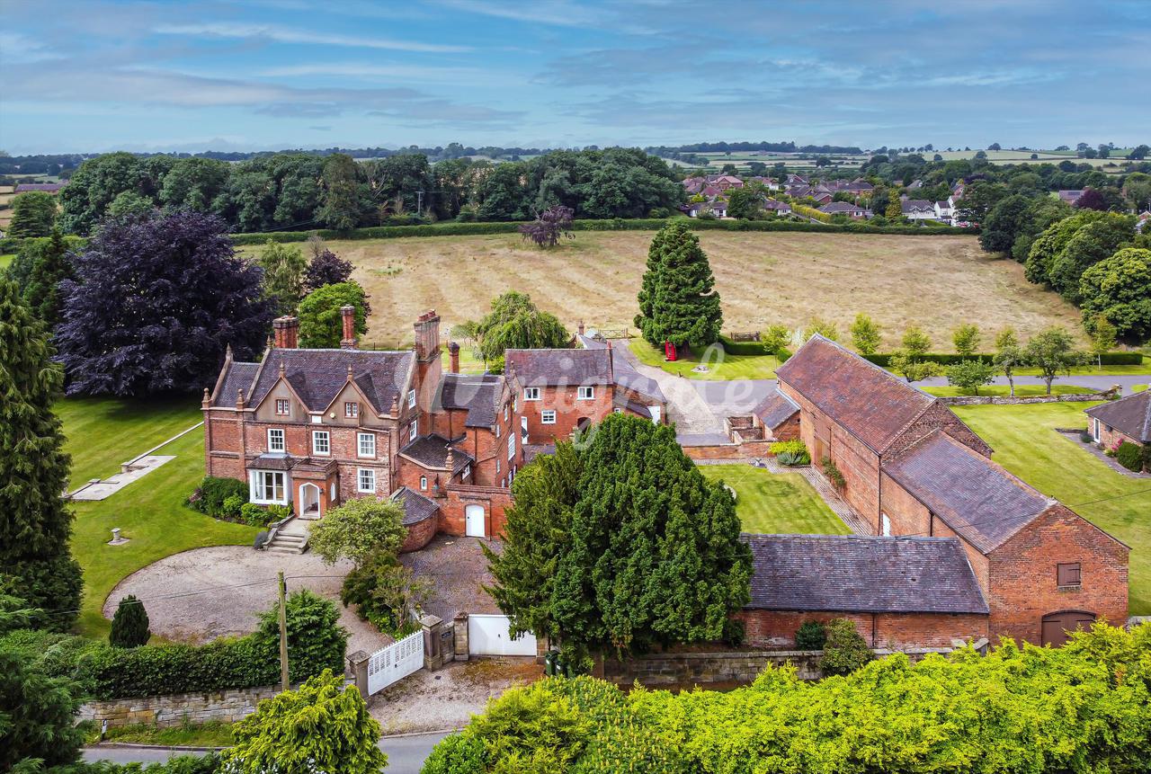 Особняк в Seisdon Road, Seisdon, Wolverhampton, Staffordshire, WV5