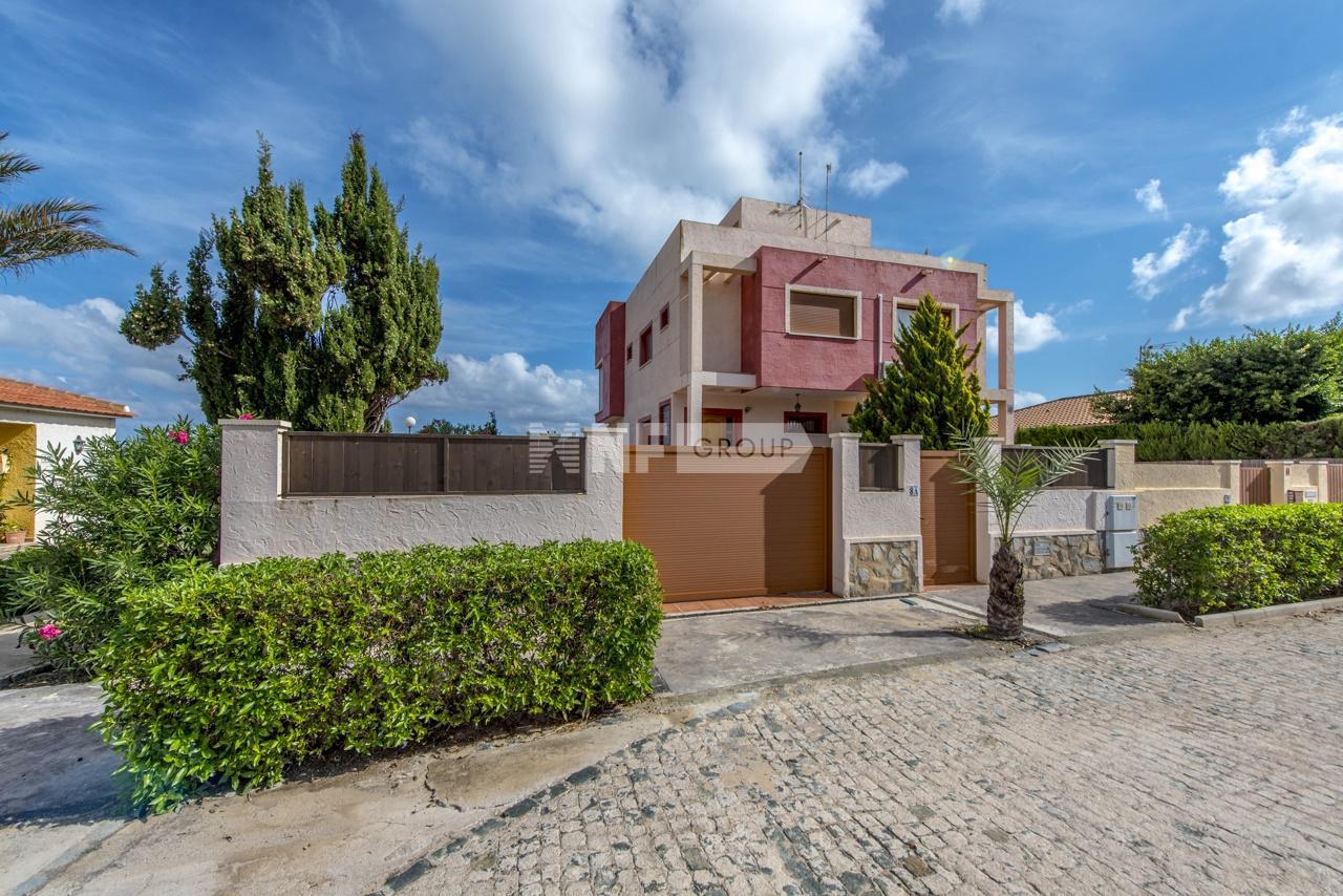 Таунхаус в Ла Мата