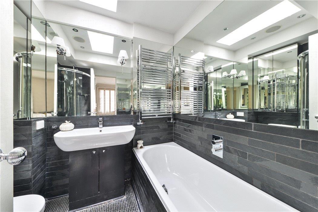 Квартира в Gloucester Walk, London, W8