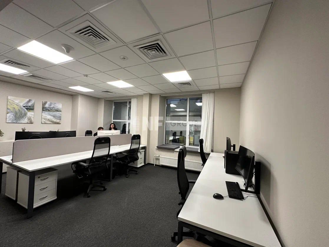 Бейкер Плаза II (Baker Plaza II)