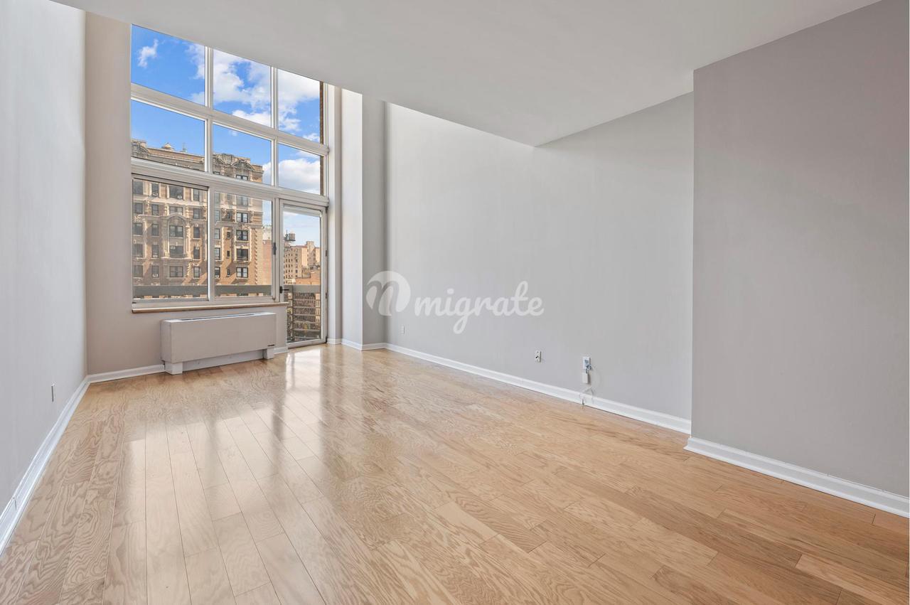 Кондоминиум в The Alexandria, 201 W 72ND ST, 8N - Upper West Side, New York