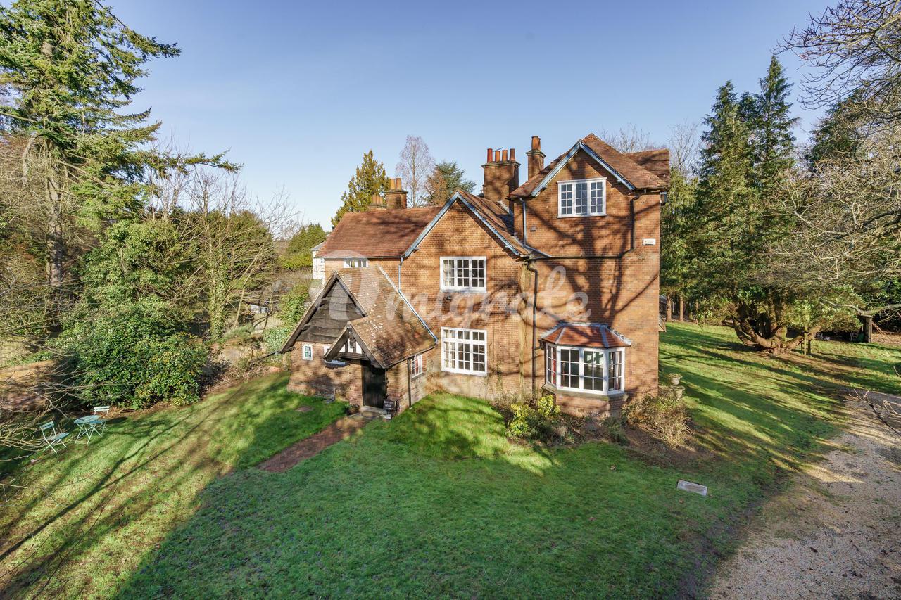 Вилла в The Ridgeway, Boars Hill, Oxford, Oxfordshire, OX1