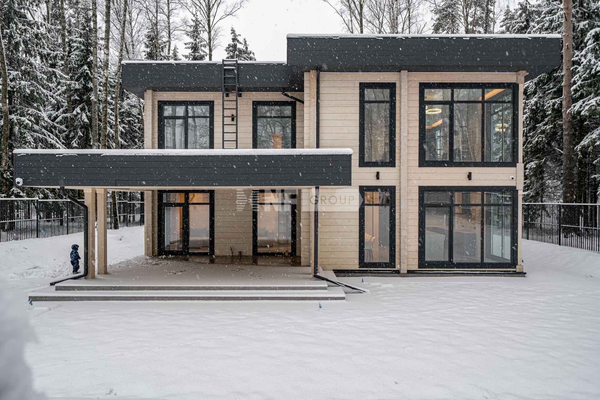 «Лесные зори» (Lesnye zori)