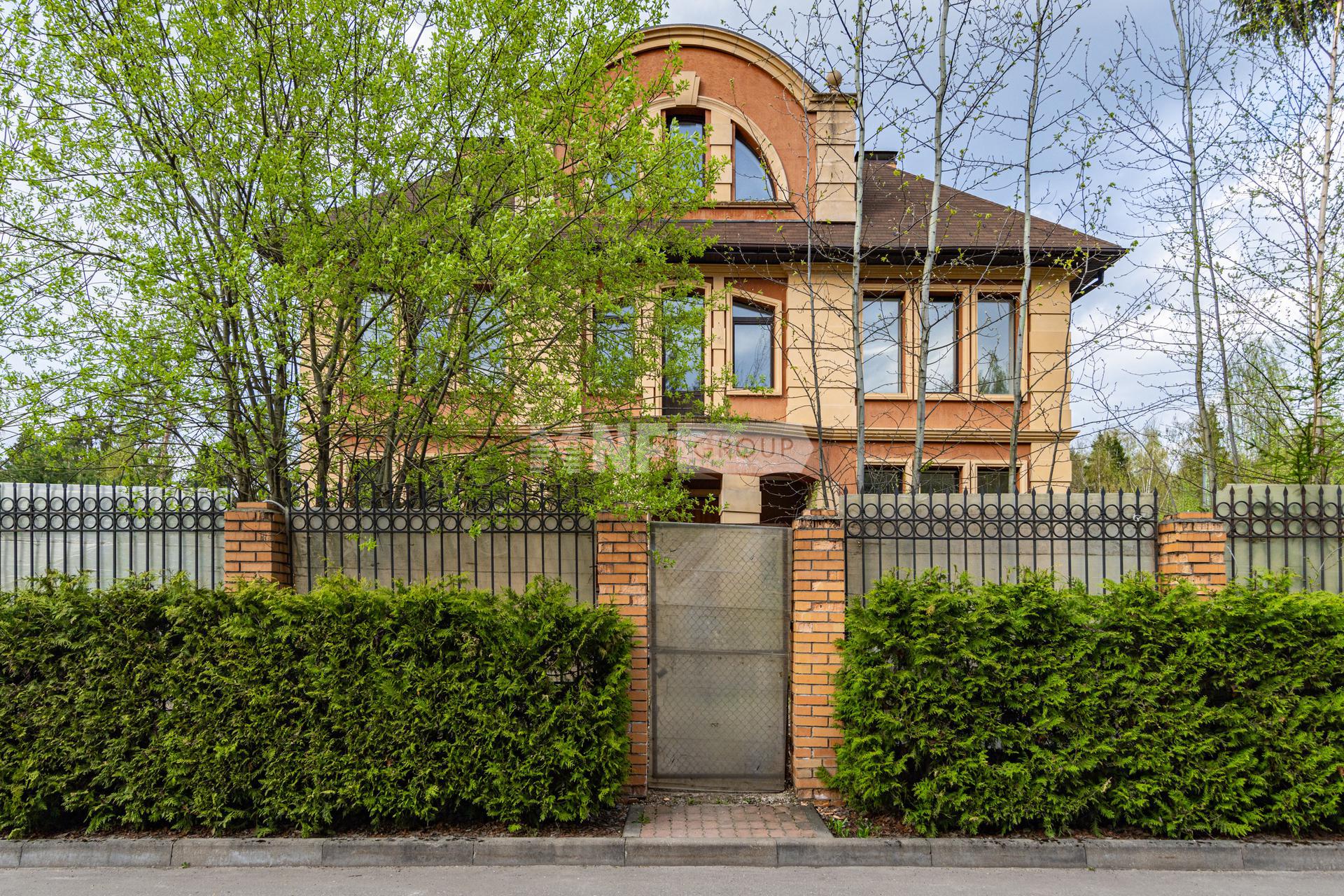 «Балтия» (Baltiya)