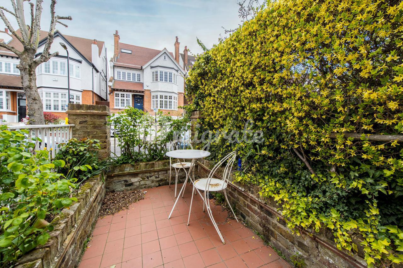 Квартира в Crediton Hill, London, NW6